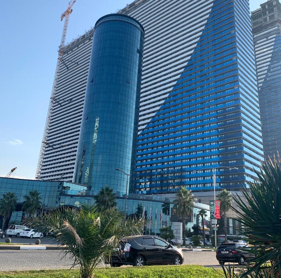 Отель Orbi City Sea View Батуми Экстерьер фото
